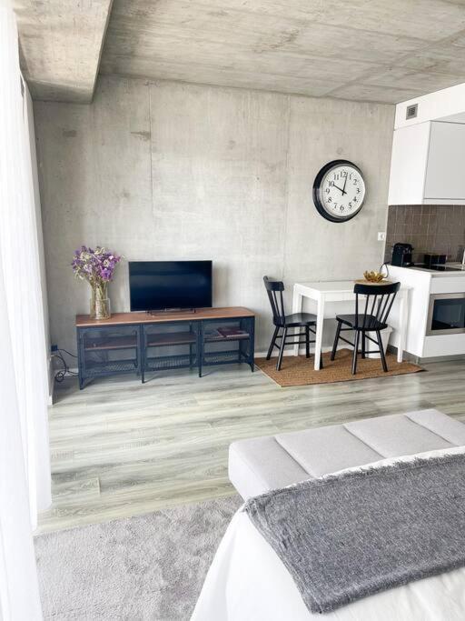 * Blanc * Apartment